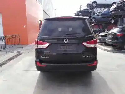 Veículo de Sucata ssangyong rodius ii 2.2 xdi do ano 2016 alimentado 672960