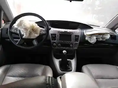 Veículo de Sucata ssangyong rodius ii 2.2 xdi do ano 2016 alimentado 672960