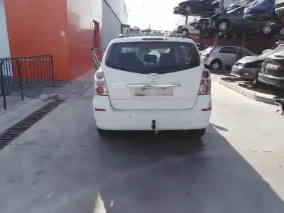 Veículo de Sucata toyota corolla verso (r1) 2.2 d-4d sol do ano 2008 alimentado 2adftv