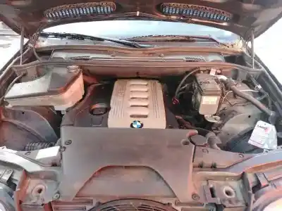 Veículo de Sucata bmw x5 (e53) 3.0d do ano 2005 alimentado 306d2