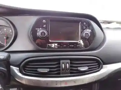 Veículo de Sucata fiat tipo ii (357) fam 1.6 jtdm 16v do ano 2018 alimentado 55260384