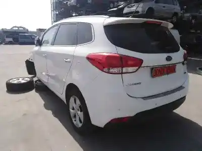 Verschrottungsfahrzeug kia carens iv 1.7 crdi des jahres 2013 angetrieben d4fd