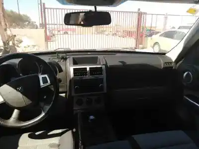 Veículo de Sucata dodge nitro 2.8 crd 4wd do ano 2009 alimentado vm51c