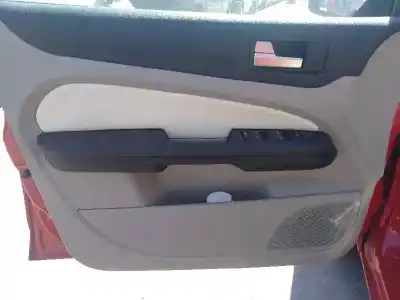 Véhicule à la ferraille ford focus berlina (cap) 1.6 tdci cat de l'année 2006 alimenté g8db