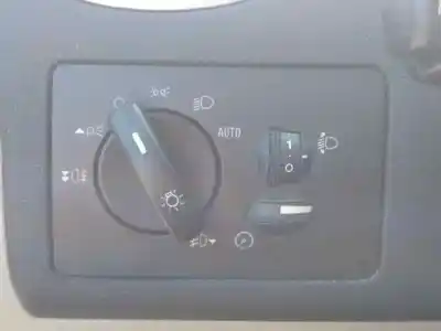 Véhicule à la ferraille ford focus berlina (cap) 1.6 tdci cat de l'année 2006 alimenté g8db