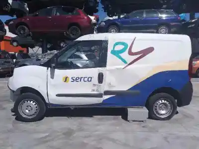 Veículo de Sucata fiat doblo active do ano 2016 alimentado 263a2000