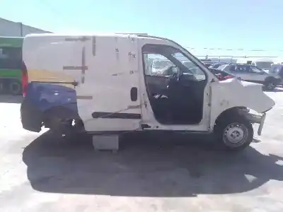 Veículo de Sucata fiat doblo active do ano 2016 alimentado 263a2000