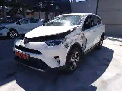 Veículo de Sucata toyota rav 4 iv (_a4_) 2.0 d (wwa42_) do ano 2017 alimentado n47c20a