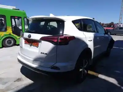 Veículo de Sucata toyota rav 4 iv (_a4_) 2.0 d (wwa42_) do ano 2017 alimentado n47c20a