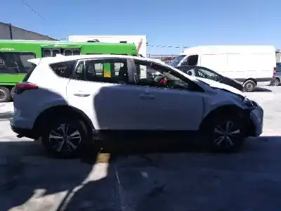 Veículo de Sucata toyota rav 4 iv (_a4_) 2.0 d (wwa42_) do ano 2017 alimentado n47c20a