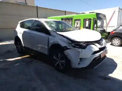 Veículo de Sucata toyota rav 4 iv (_a4_) 2.0 d (wwa42_) do ano 2017 alimentado n47c20a