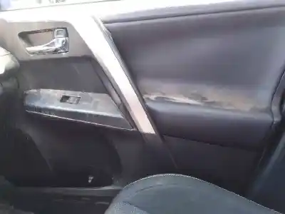 Veículo de Sucata toyota rav 4 iv (_a4_) 2.0 d (wwa42_) do ano 2017 alimentado n47c20a