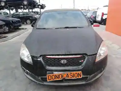 Sloopvoertuig KIA CEE'D FASTBACK (ED) 1.6 CRDI 115 van het jaar 2007 aangedreven D4FB