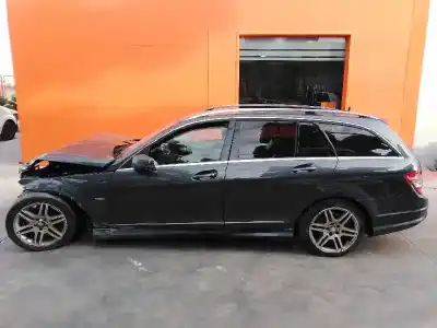 Утилизация автомобиля MERCEDES-BENZ CLASE C (W204) FAMILIAR C 250 T CDI 4-Matic BE (204.282) года 2010 питание 651911