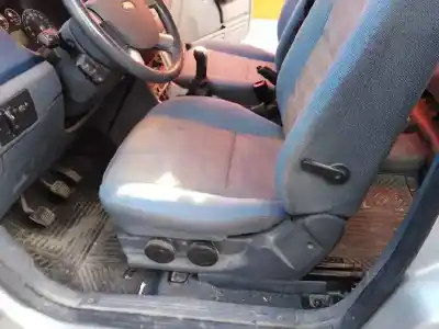 Veículo de Sucata ford tourneo connect (tc7) kombi b. corta (2006->) do ano 2013 alimentado p9pc