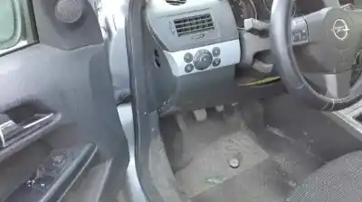 Sloopvoertuig opel astra h (a04) 1.6 (l48) van het jaar 2005 aangedreven z16xep