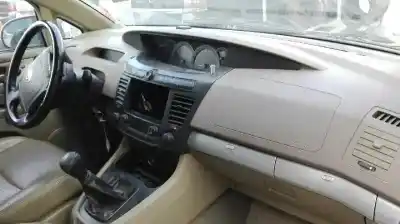 Veículo de Sucata ssangyong rodius xdi do ano 2006 alimentado d27dt