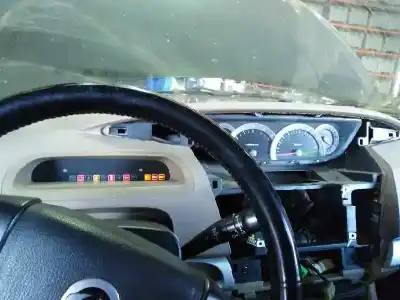 Veículo de Sucata ssangyong rodius xdi do ano 2006 alimentado d27dt