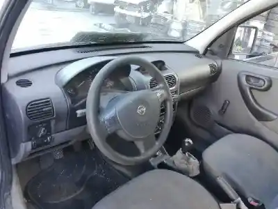 Veículo de Sucata opel combo familiar do ano 2003 alimentado y17dtl