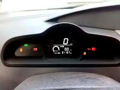 Veículo de Sucata ssangyong rodius ii 2.0 xdi do ano 2015 alimentado 671960