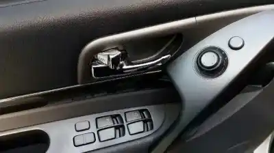 Veículo de Sucata ssangyong rodius ii 2.0 xdi do ano 2015 alimentado 671960