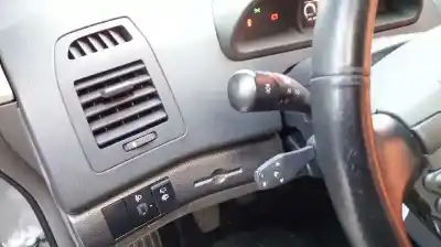 Veículo de Sucata ssangyong rodius ii 2.0 xdi do ano 2015 alimentado 671960