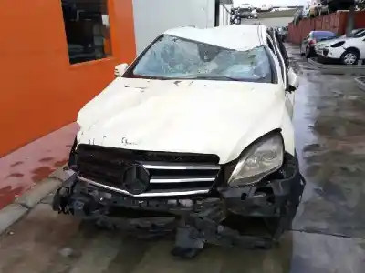 Veículo de Sucata mercedes                                           clase r (w251)                                                                                                                                                                                                                                             r 350 cdi 4-matic (251.023)                                                                                                                                                                                                                                do ano 2010 alimentado 642872