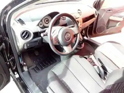 Veicolo di demolizione mazda 2 (de_, dh_) 1.3 (de3fs) dell'anno 2009 alimentato zj46