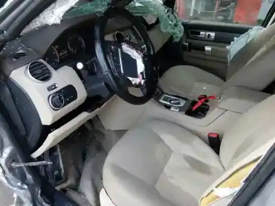 Veículo de Sucata land rover discovery 4 tdv6 se do ano 2012 alimentado 306dt