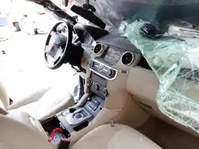 Veículo de Sucata land rover discovery 4 tdv6 se do ano 2012 alimentado 306dt