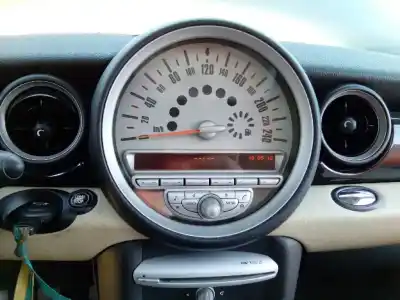 Veículo de Sucata mini mini (r56) cooper do ano 2006 alimentado n12b16a