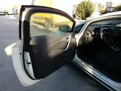 Veículo de Sucata opel astra j gtc sportive do ano 2013 alimentado a17dts