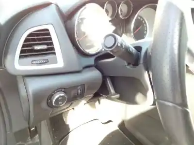 Veículo de Sucata opel astra j gtc sportive do ano 2013 alimentado a17dts