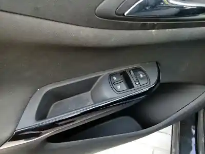 Verschrottungsfahrzeug opel corsa e selective des jahres 2016 angetrieben b14xer