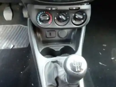 Verschrottungsfahrzeug opel corsa e selective des jahres 2016 angetrieben b14xer