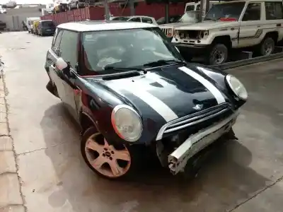 Veículo de Sucata mini mini (r50,r53) cooper do ano 2006 alimentado w10b16a