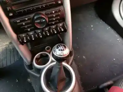 Veículo de Sucata mini mini (r50,r53) cooper do ano 2006 alimentado w10b16a