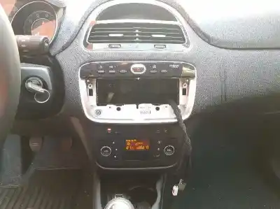 Veicolo di demolizione fiat punto (199_) 1.2 (199axz1a, 199bxz1a) dell'anno 2018 alimentato 169a4000