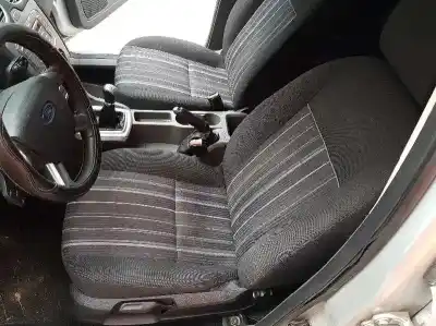 Vehicul casat ford focus lim. (cb4) trend al anului 2008 alimentat hhda