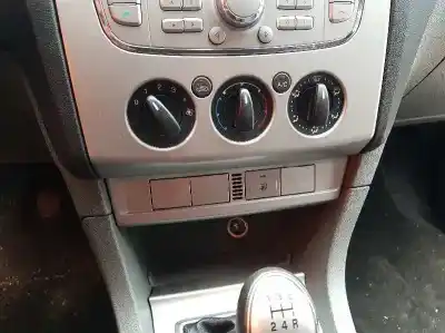 Vehicul casat ford focus lim. (cb4) trend al anului 2008 alimentat hhda