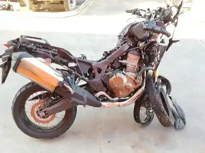 Veículo de Sucata honda africa twin africa twin do ano 2016 alimentado sd04e