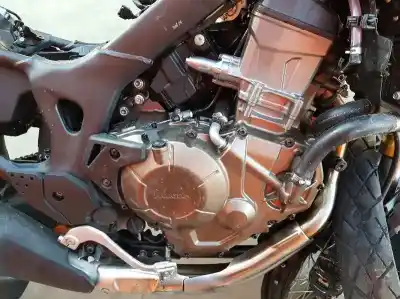 Veículo de Sucata honda africa twin africa twin do ano 2016 alimentado sd04e