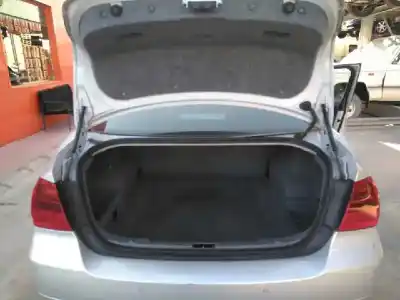 Vehicul casat bmw serie 3 berlina (e90) 320d al anului 2006 alimentat 204d4