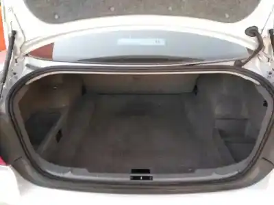 Vehicul casat bmw serie 3 berlina (e90) 320d al anului 2006 alimentat 204d4