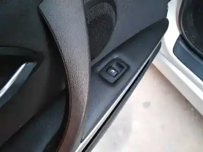 Vehicul casat bmw serie 3 berlina (e90) 320d al anului 2006 alimentat 204d4