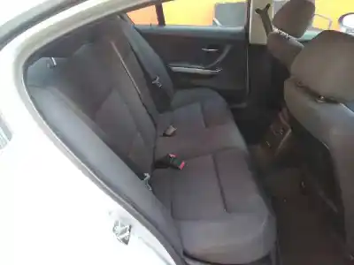 Vehicul casat bmw serie 3 berlina (e90) 320d al anului 2006 alimentat 204d4