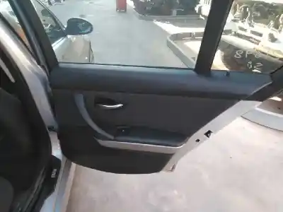 Vehicul casat bmw serie 3 berlina (e90) 320d al anului 2006 alimentat 204d4