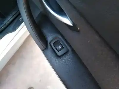 Vehicul casat bmw serie 3 berlina (e90) 320d al anului 2006 alimentat 204d4