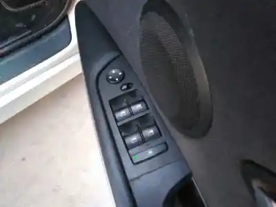 Vehicul casat bmw serie 3 berlina (e90) 320d al anului 2006 alimentat 204d4