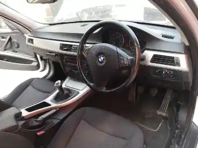 Vehicul casat bmw serie 3 berlina (e90) 320d al anului 2006 alimentat 204d4